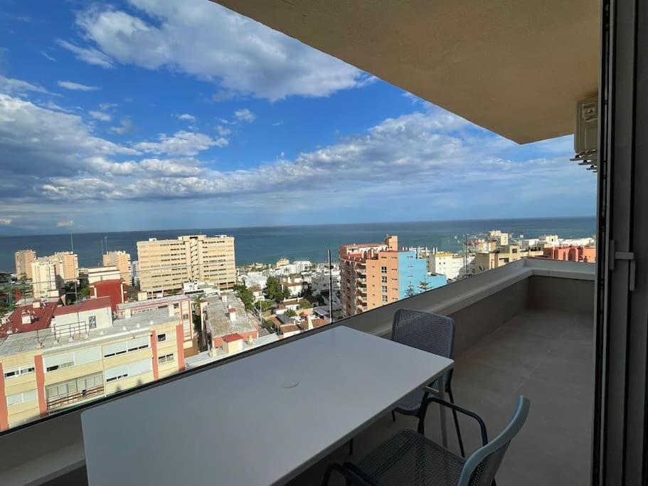 Glamour Suite Con Vistas Panoramicas Mar Y Montana Torremolinos Luaran gambar