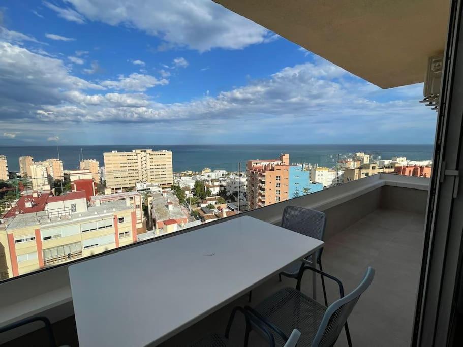 Glamour Suite Con Vistas Panoramicas Mar Y Montana Torremolinos Luaran gambar